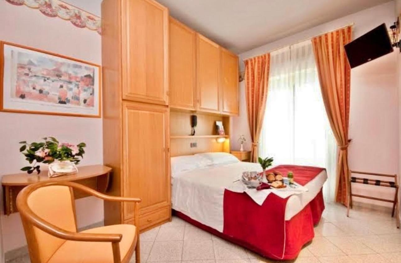 Hotel Kennedy Rimini Exterior foto